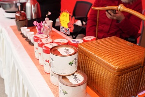 “百米小巷”人潮涌動(dòng)！瑞方人力助力2025年武侯區(qū)春風(fēng)行動(dòng)專場(chǎng)招聘會(huì)“開(kāi)門(mén)紅” 第11張