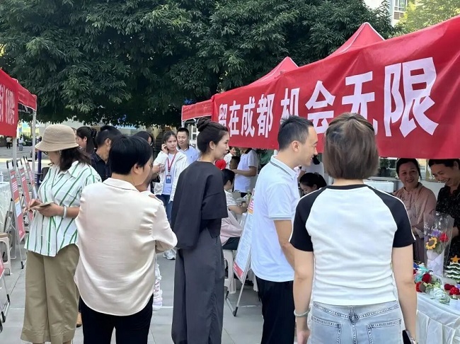 一站式服務(wù)織密“家門口”就業(yè)網(wǎng)！瑞方人力以數(shù)字化賦能青年精準(zhǔn)就業(yè) 第2張