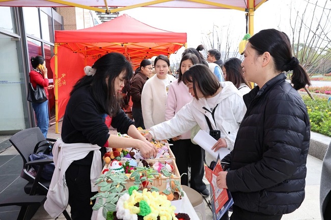 “就”在武侯  “職” 赴新程——瑞方人力助力武侯區(qū)舉辦2026年春風(fēng)行動(dòng)專場(chǎng)招聘會(huì) 第10張